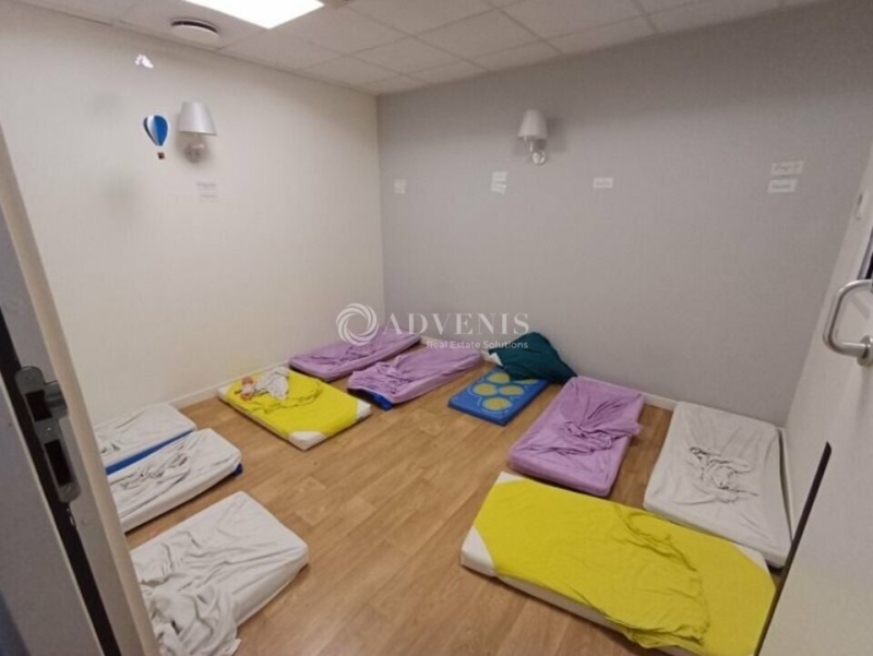 Location Commerces VAULX-EN-VELIN (69120) - Photo 2