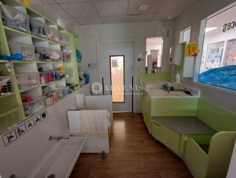 Location Commerces VAULX-EN-VELIN (69120) - Photo 5