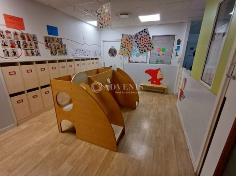 Location Commerces VAULX-EN-VELIN (69120) - Photo 7