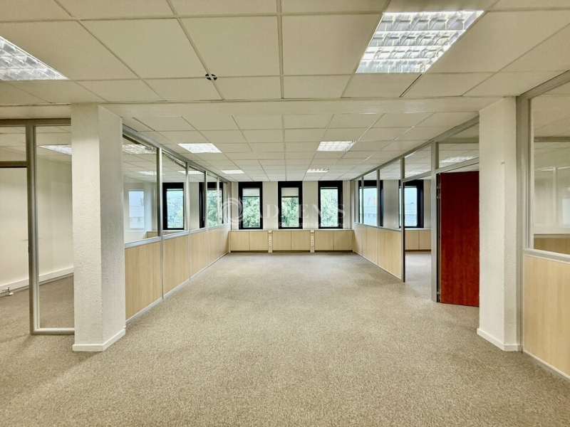 Location Bureaux DARDILLY (69570) - Photo 2