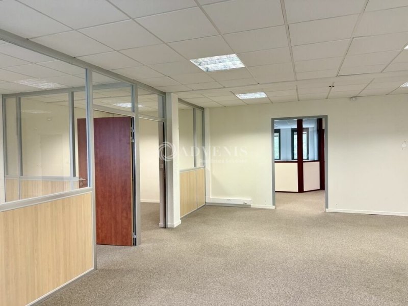 Location Bureaux DARDILLY (69570) - Photo 3