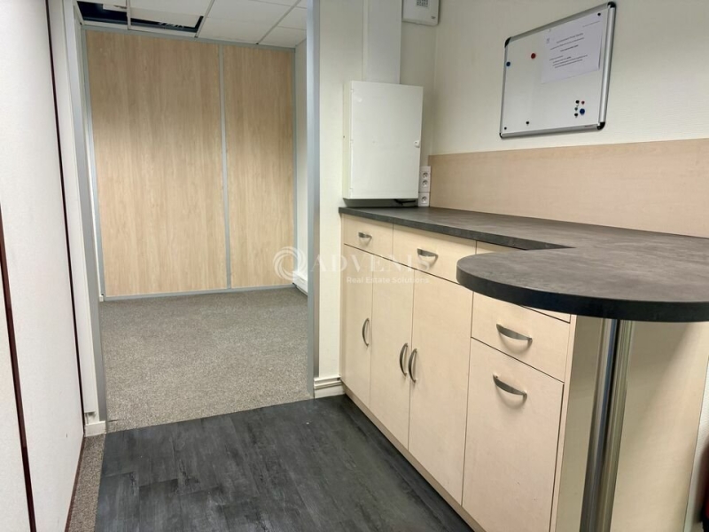 Location Bureaux DARDILLY (69570) - Photo 7