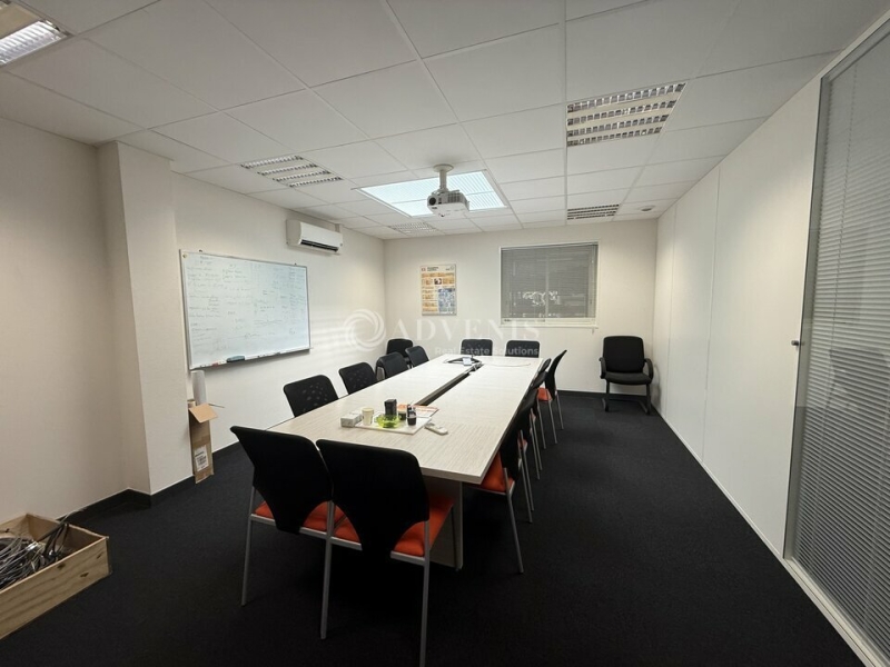 Location Activités Entrepôts VAULX-EN-VELIN (69120) - Photo 9