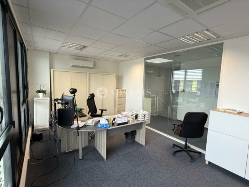Location Bureaux VAULX-EN-VELIN (69120) - Photo 3