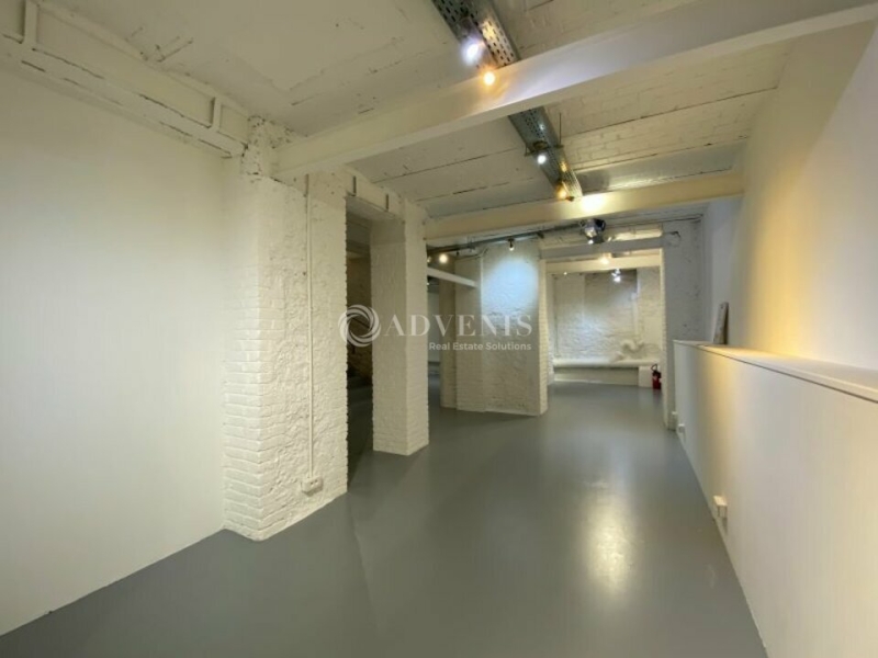 Location Bureaux PARIS (75015) - Photo 10