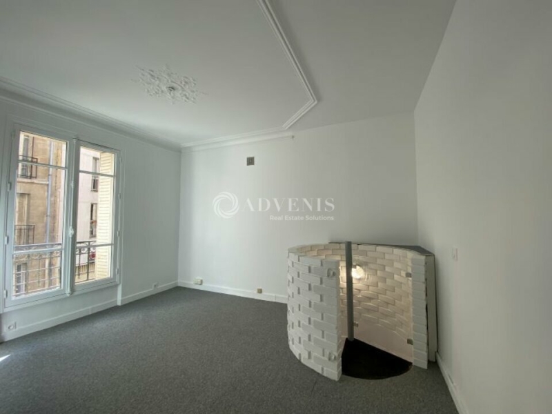 Location Bureaux PARIS (75015) - Photo 12