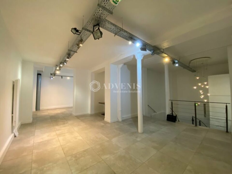 Location Bureaux PARIS (75015) - Photo 6