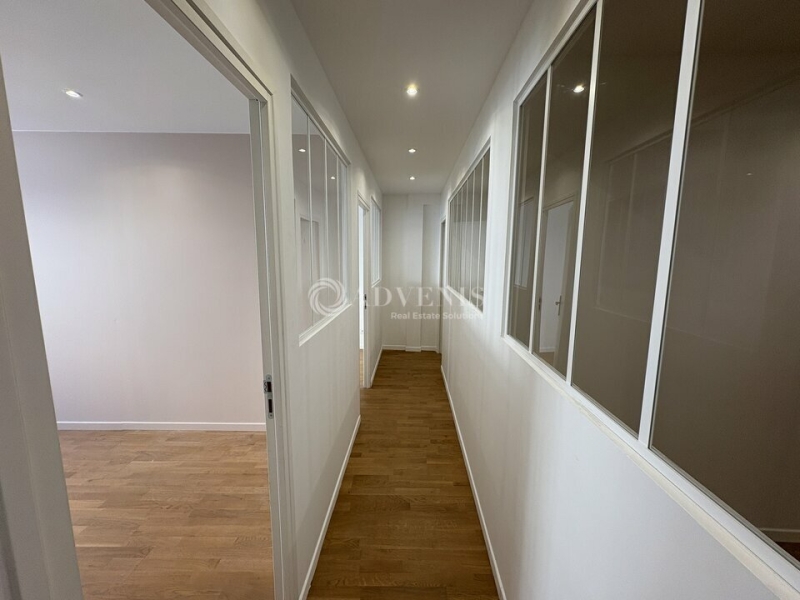 Location Bureaux PARIS (75006) - Photo 1