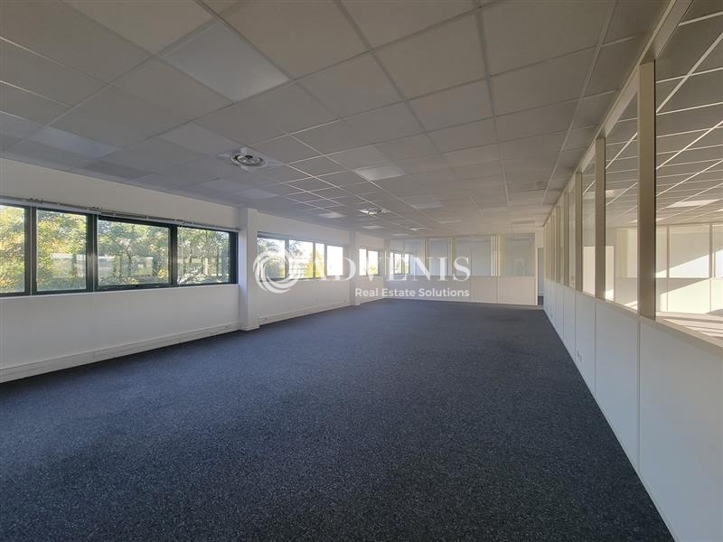 Location Bureaux et activités légères GENNEVILLIERS (92230) - Photo 4