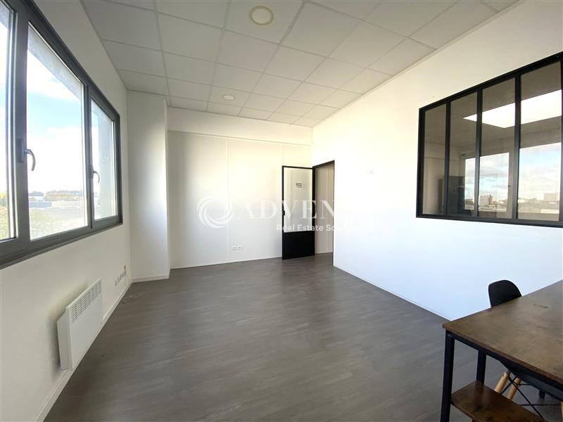 Location Bureaux VILLENEUVE LA GARENNE (92390) - Photo 6