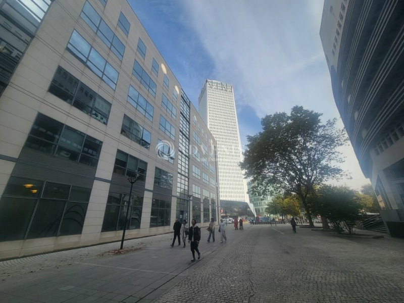 Location Bureaux SAINT DENIS (93200) - Photo 1