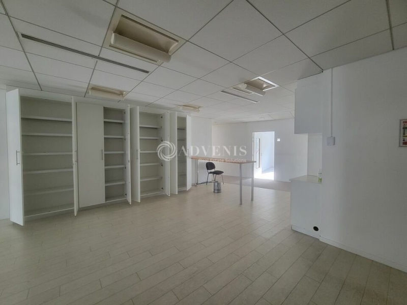 Location Bureaux SAINT DENIS (93200) - Photo 8