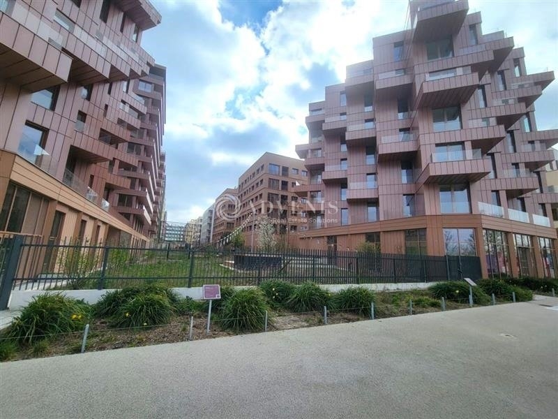 Location Commerces SAINT OUEN (93400) - Photo 1