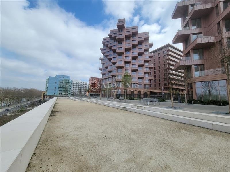 Location Commerces SAINT OUEN (93400) - Photo 2