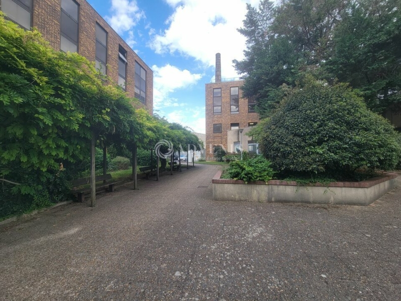 Location Bureaux SAINT-DENIS (93200) - Photo 2