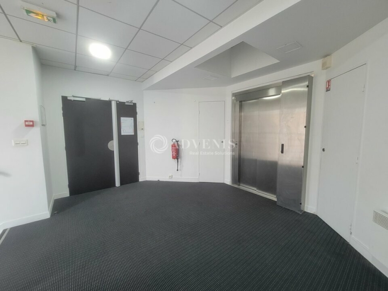 Location Bureaux SAINT-DENIS (93200) - Photo 7