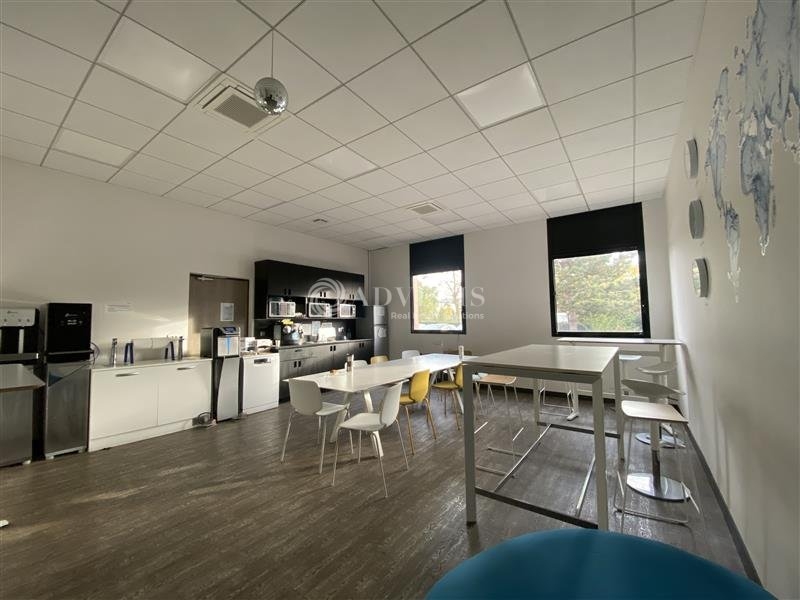 Location Activités Entrepôts GENNEVILLIERS (92230) - Photo 2