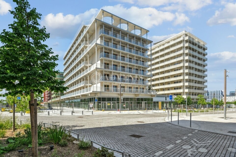 Location Commerces SAINT OUEN (93400) - Photo 2