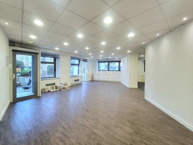 Location Commerces LA GARENNE COLOMBES (92250) - Photo 2