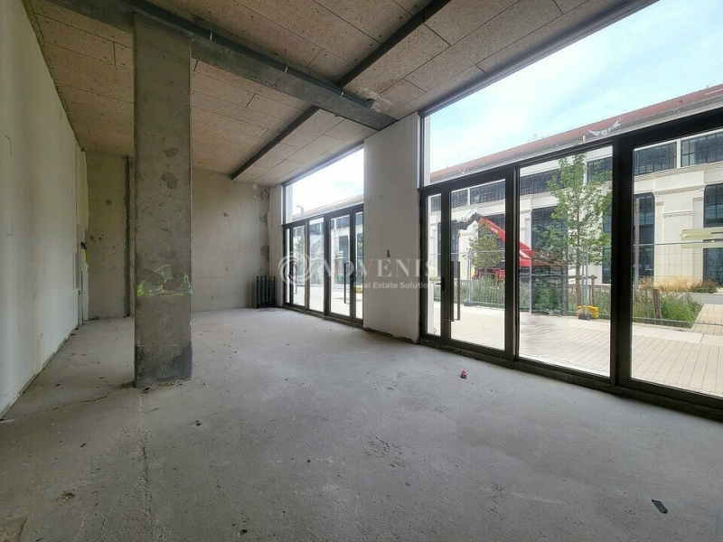 Location Commerces SAINT-DENIS (93200) - Photo 3