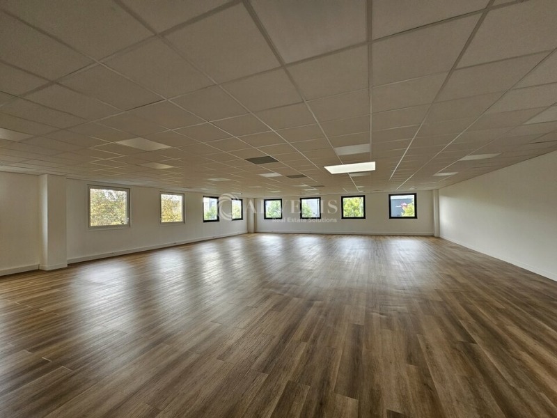 Location Bureaux GENNEVILLIERS (92230) - Photo 3