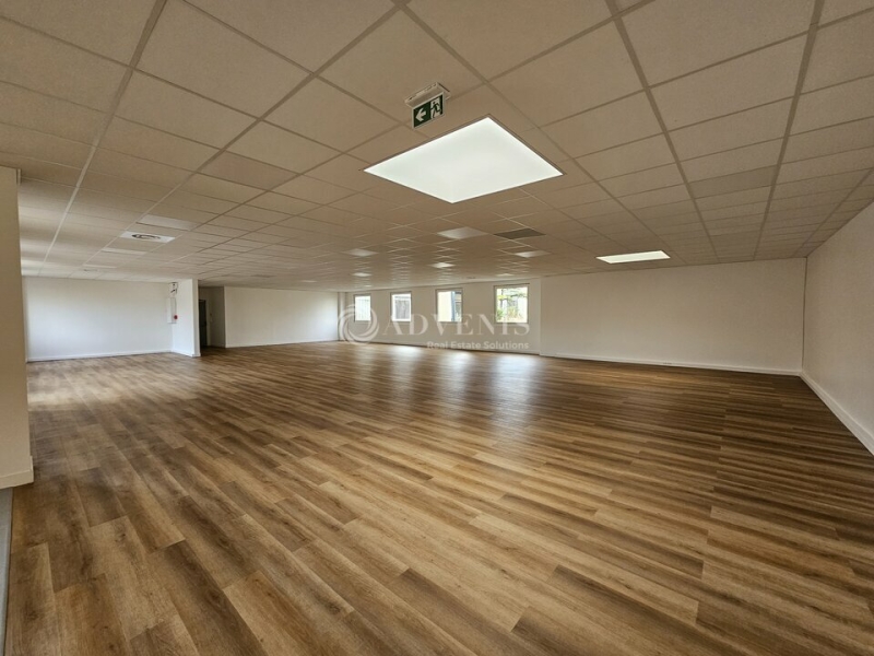 Location Activités Entrepôts GENNEVILLIERS (92230) - Photo 4