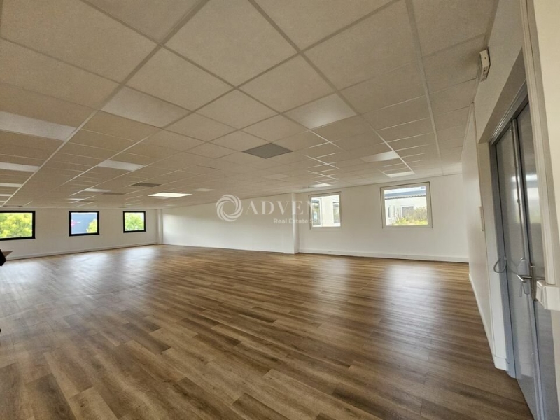 Location Activités Entrepôts GENNEVILLIERS (92230) - Photo 4