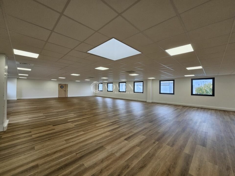 Location Activités Entrepôts GENNEVILLIERS (92230) - Photo 3