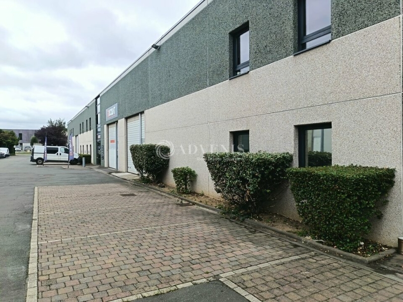 Location Entrepôts WASQUEHAL (59290) - Photo 2