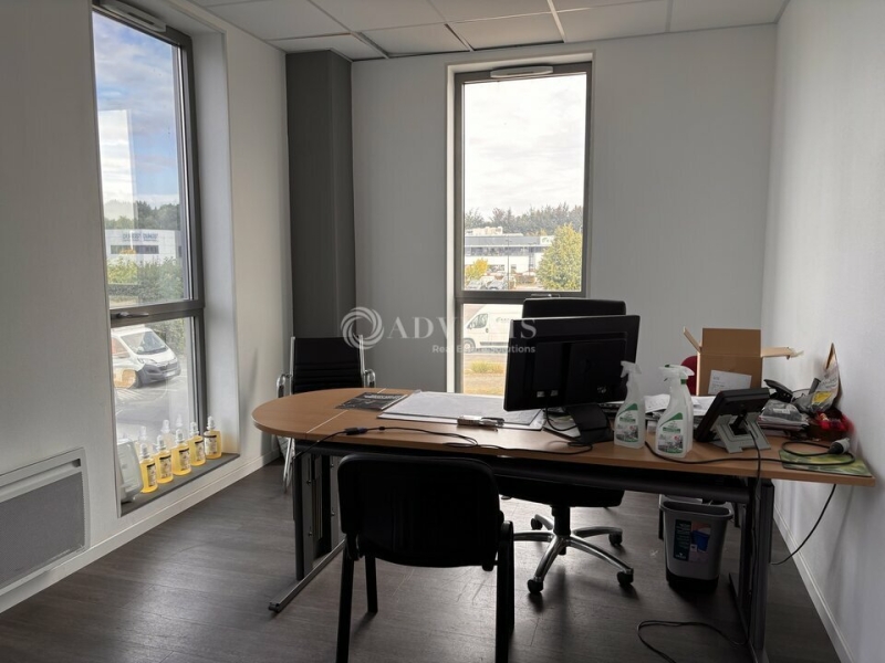 Location Entrepôts LESQUIN (59810) - Photo 7