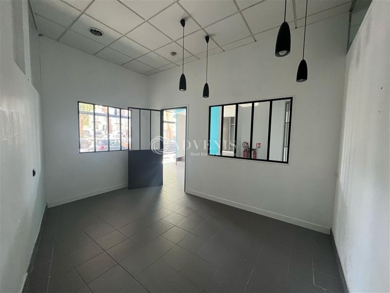 Location Commerces MARCQ EN BAROEUL (59700) - Photo 2