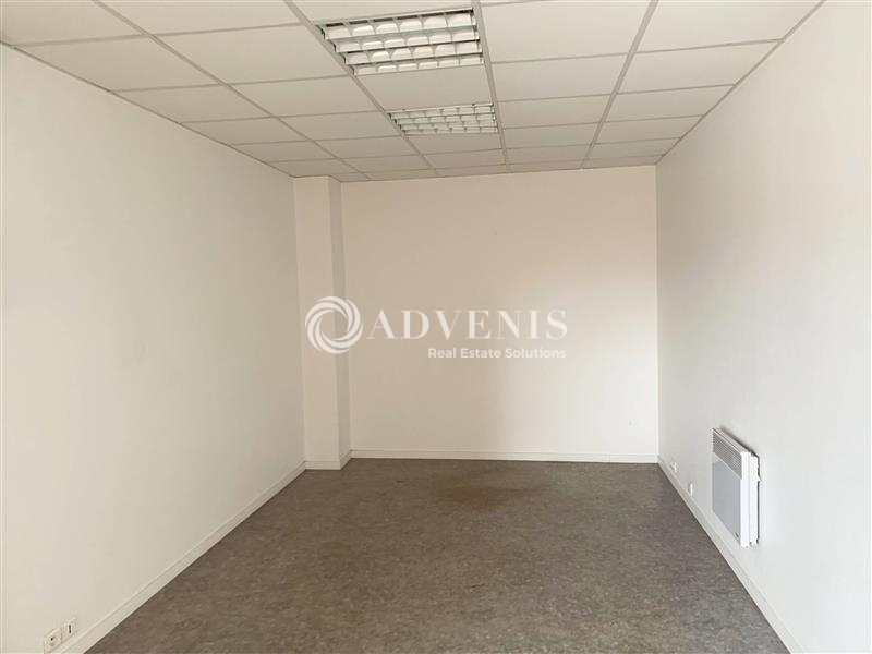 Location Bureaux LE MANS (72000) - Photo 2