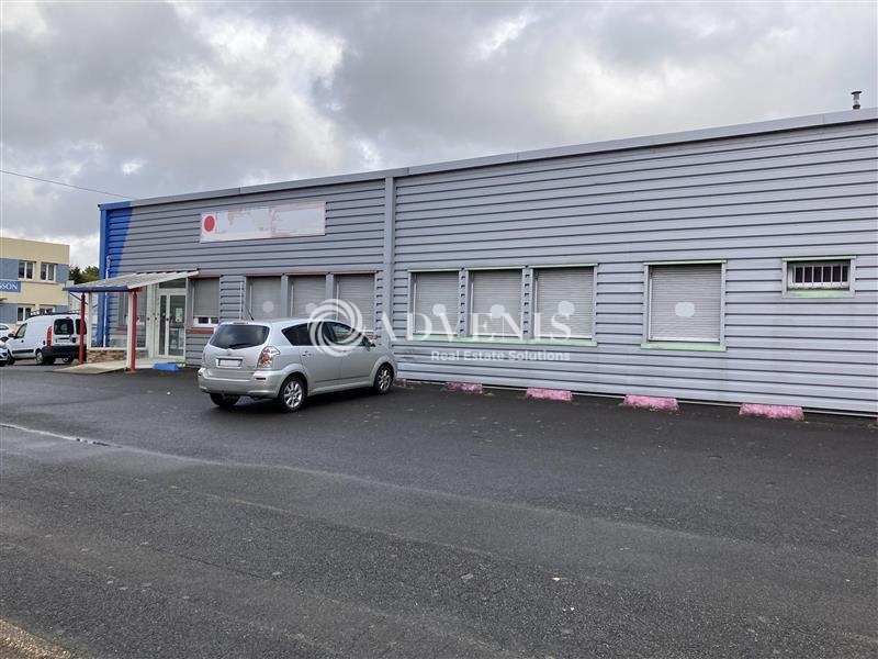 Location Commerces SAINT PAVACE (72190) - Photo 1