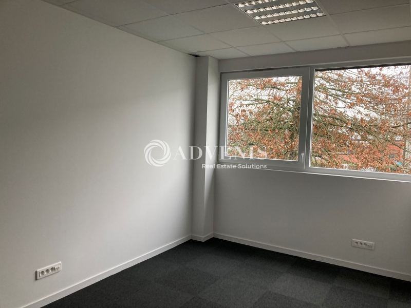 Location Bureaux LE MANS (72000) - Photo 7