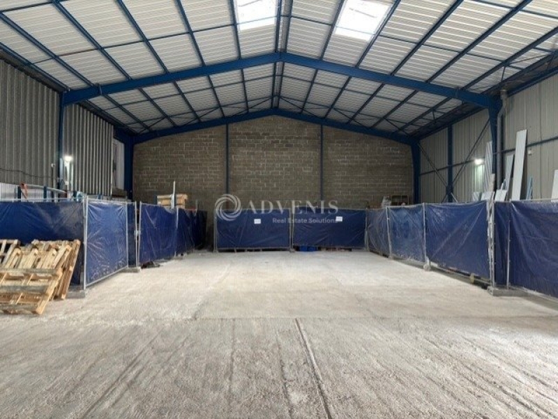 Location Entrepôts LE MANS (72100) - Photo 1