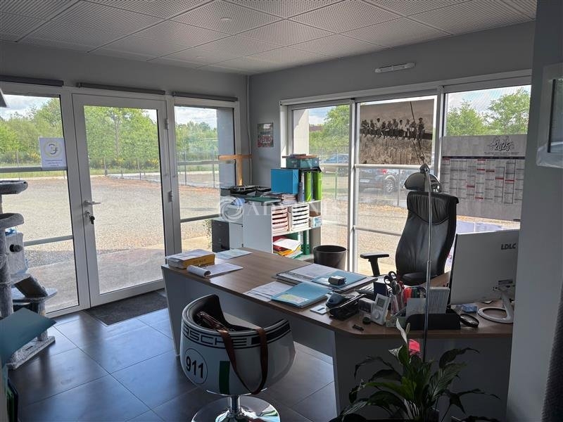 Location Activités Entrepôts ROEZE SUR SARTHE (72210) - Photo 3