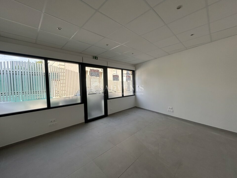 Location Bureaux LE MANS (72100) - Photo 2