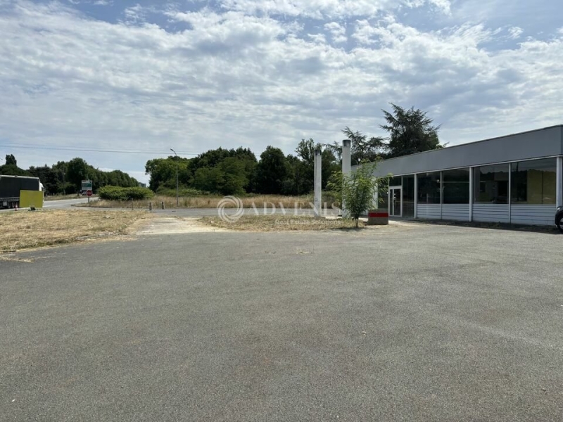 Location Commerces YVRÉ-L'ÉVÊQUE (72530) - Photo 3