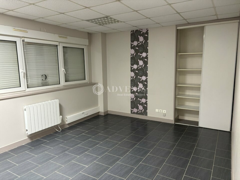 Location Activités Entrepôts LE MANS (72000) - Photo 2