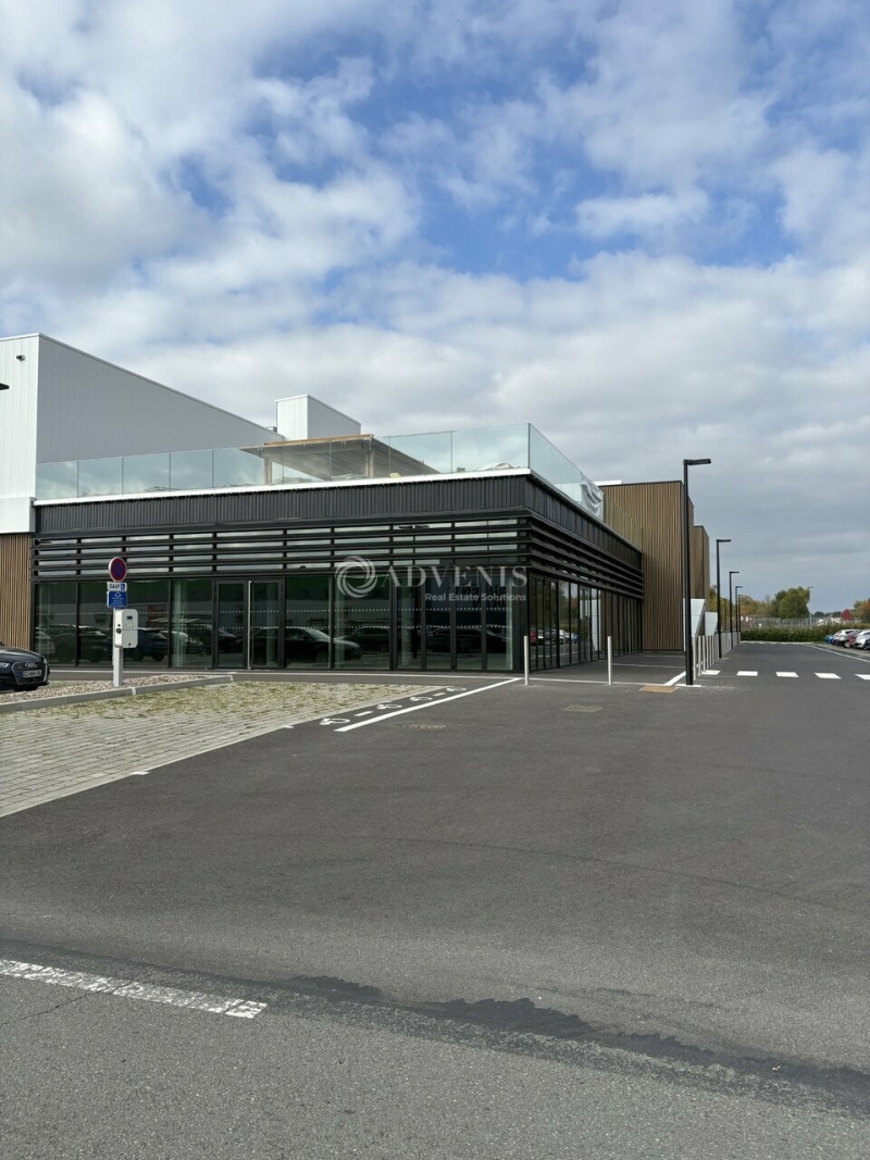 Location Commerces MULSANNE (72230) - Photo 1