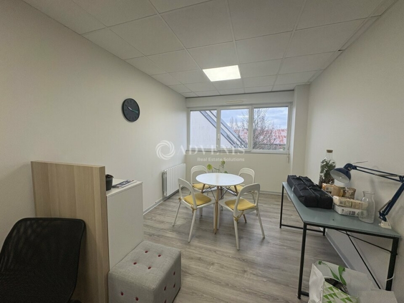 Location Bureaux LE MANS (72000) - Photo 2