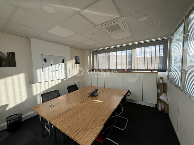 Vente Investisseur Bureaux et activités légères CROISSY BEAUBOURG (77183) - Photo 14