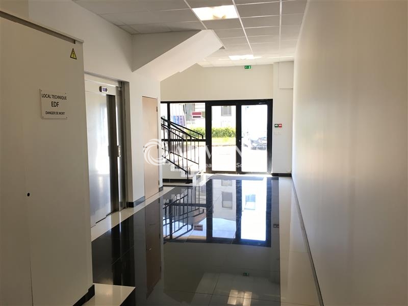 Location Bureaux TORCY (77200) - Photo 8