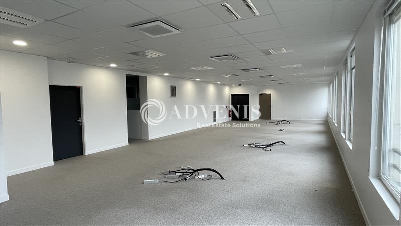 Location Bureaux CHESSY (77700) - Photo 3