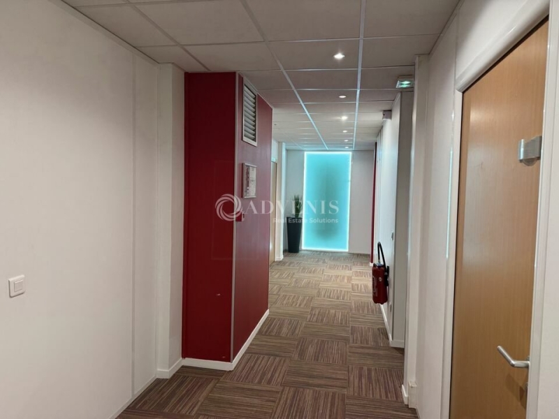 Location Bureaux NOISY LE GRAND (93160) - Photo 8