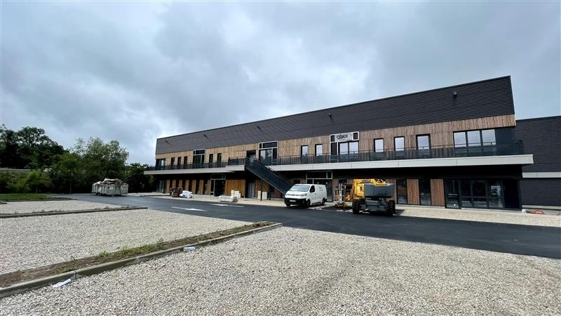 Location Commerces VAIRES SUR MARNE (77360) - Photo 3