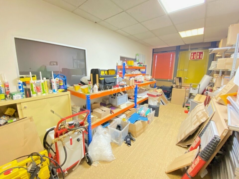 Vente Investisseur Bureaux CROISSY BEAUBOURG (77183) - Photo 8