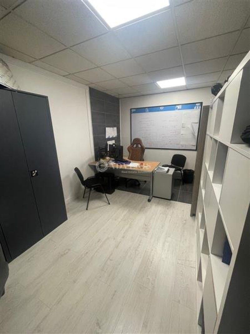 Vente Utilisateur Bureaux CROISSY BEAUBOURG (77183) - Photo 15