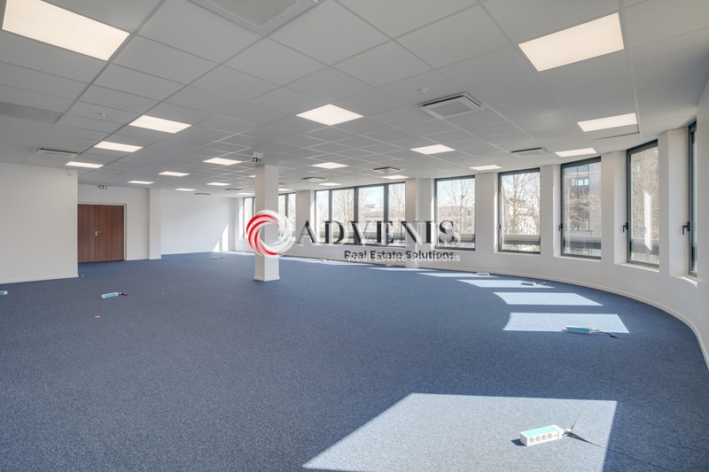 Location Bureaux CHESSY (77700) - Photo 4