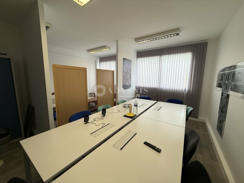 Vente Investisseur Bureaux NOISY LE GRAND (93160) - Photo 5